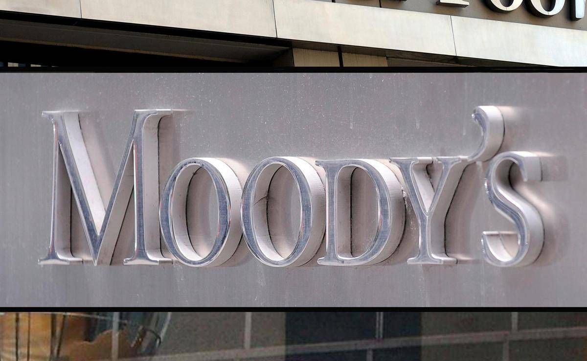 Moody’s alza il rating dell’Italia a Baa2: outlook passa a stabile