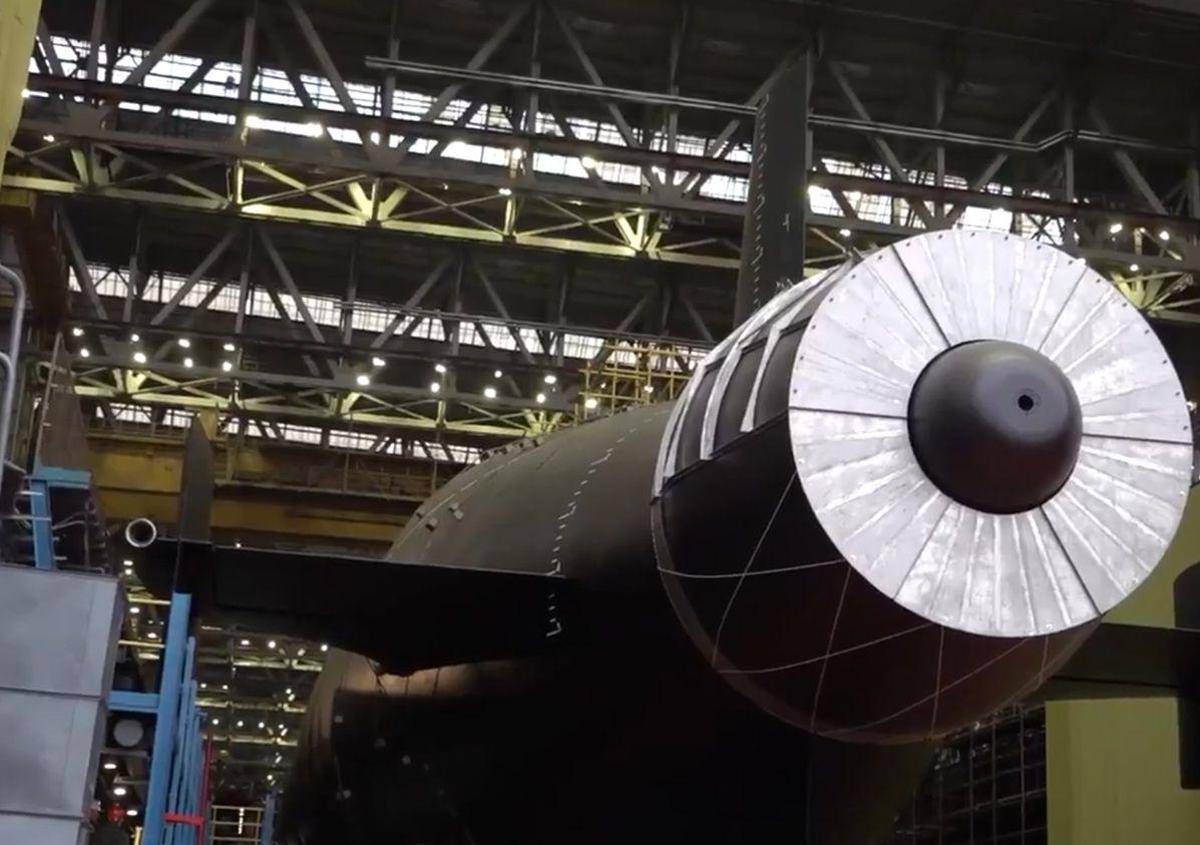 Russia vara il sottomarino nucleare Khabarovsk. Ucraina lancia controffensiva a Pokrovsk