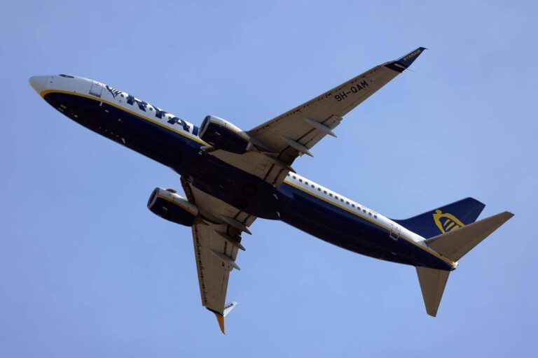 Stop a tutti i voli Ryanair per le Azzorre: “Costi troppo alti”