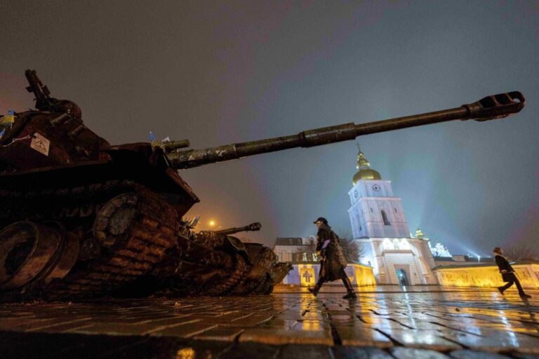 Ucraina, Kiev riscrive il piano di pace con gli Usa: 19 punti e meno concessioni alla Russia