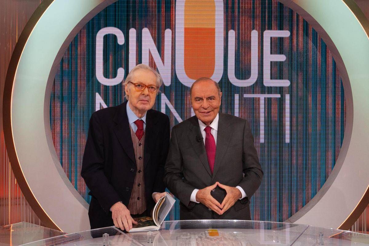 Vittorio Sgarbi torna in tv, lo psichiatra: “Un messaggio di speranza per chi lotta con la depressione”