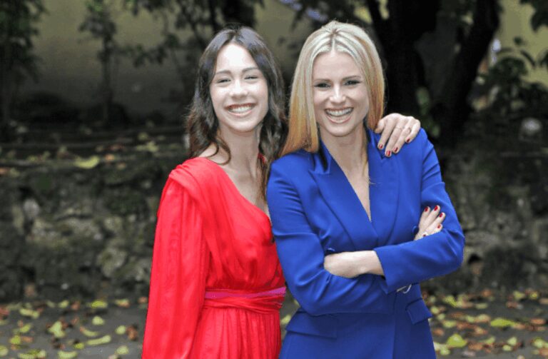 Aurora Ramazzotti compie 29 anni, la dolce dedica di Michelle Hunziker: “Fiera di te”