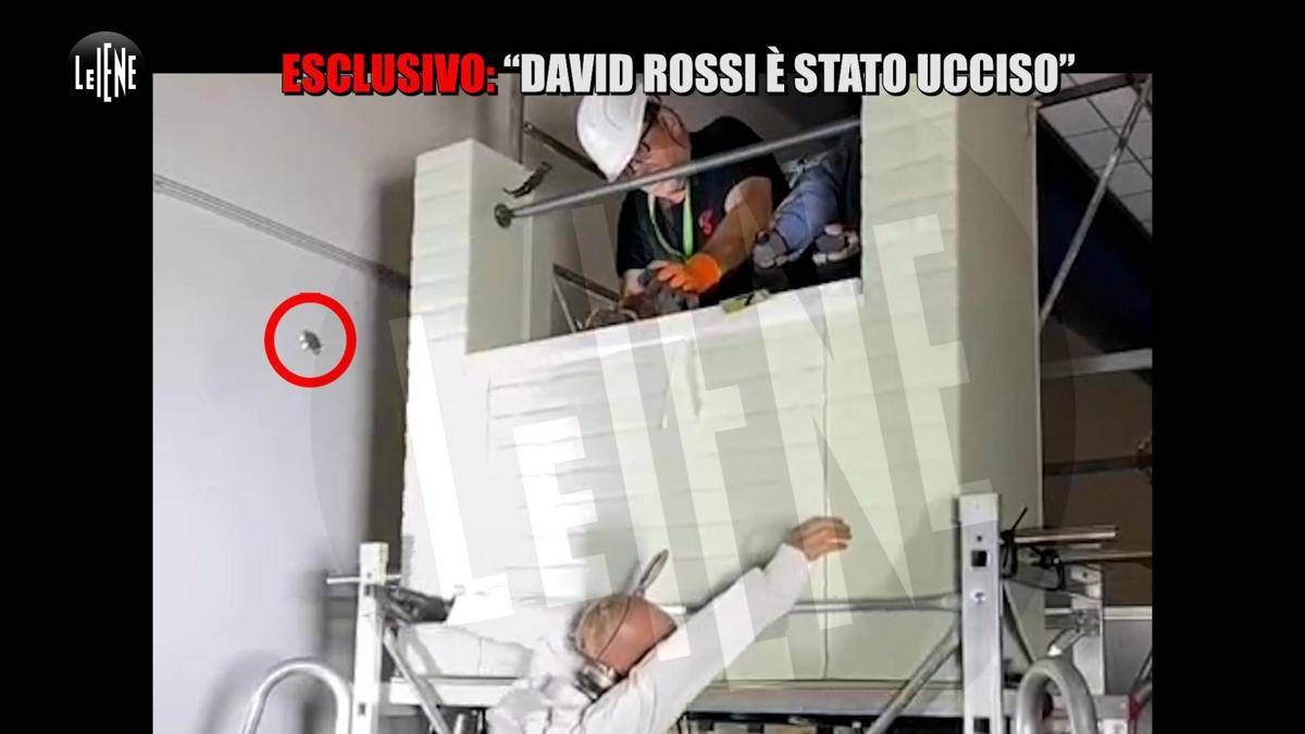 “David Rossi fu ucciso”, esperimenti Ris confermano ricostruzione Le Iene