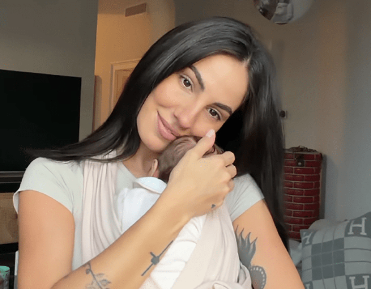 Giulia De Lellis, niente foto social della figlia Priscilla: “Ecco perché”