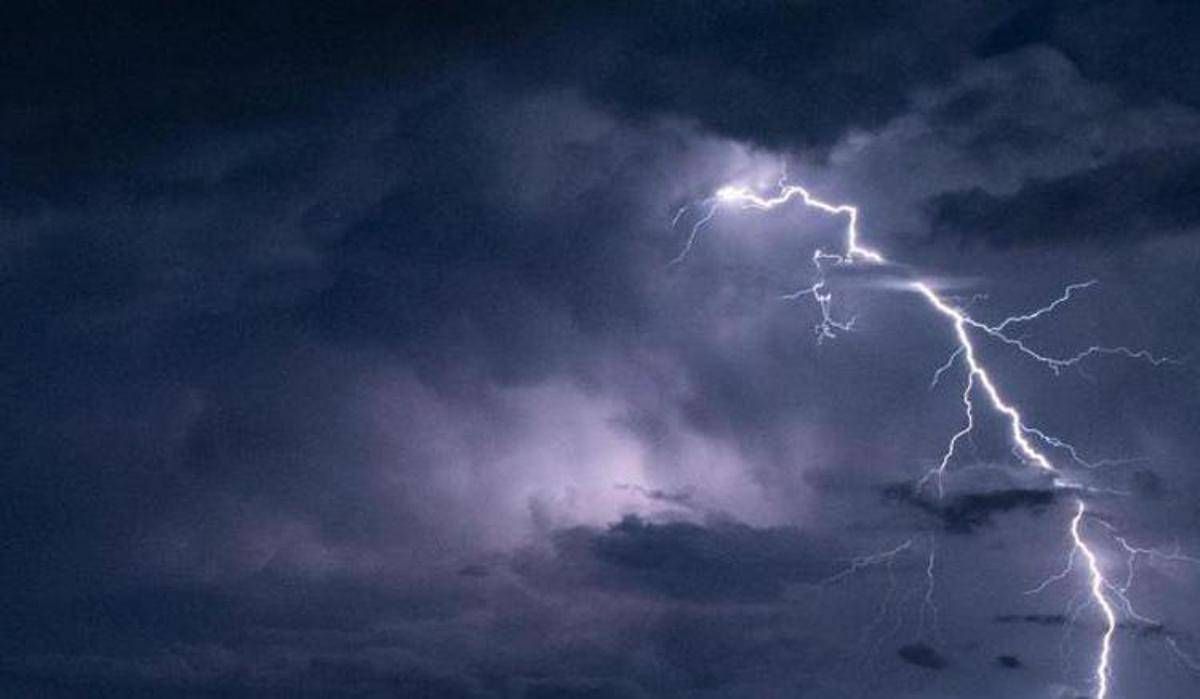 Maltempo sull’Italia, scatta allerta arancione in tre regioni: Sud nel mirino