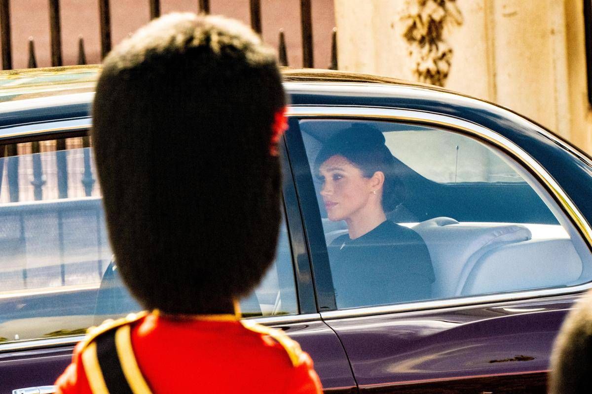 Meghan potrebbe far visita presto con i figli a re Carlo