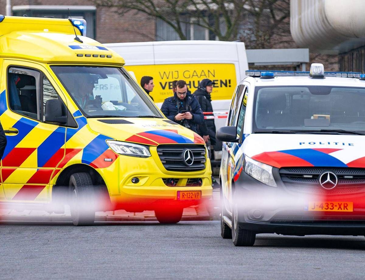 Olanda, auto sulla folla: almeno 9 feriti, tre gravi