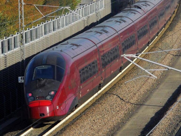 Persona investita a Firenze, treni in ritardo fino a 120 minuti e cancellazioni