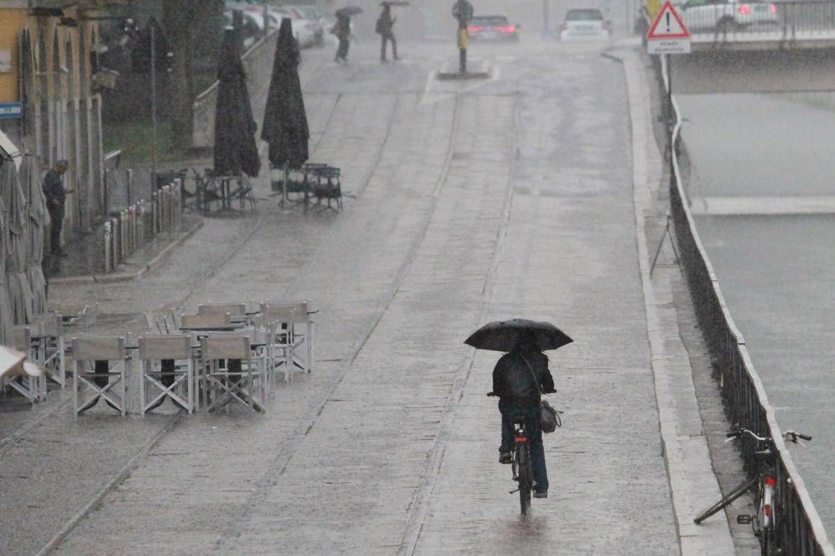 Piogge e temporali in arrivo sull’Italia, allerta meteo oggi: regioni colpite