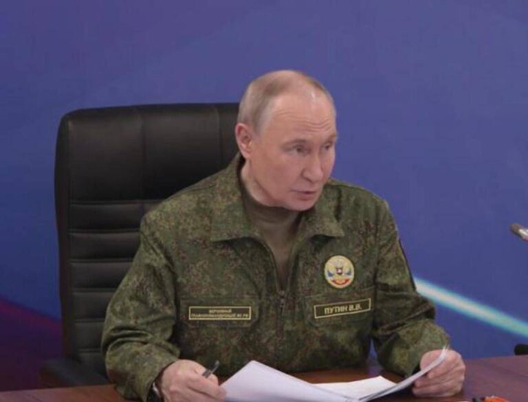 Putin: “Ucraina non ha fretta di finire guerra con mezzi pacifici”