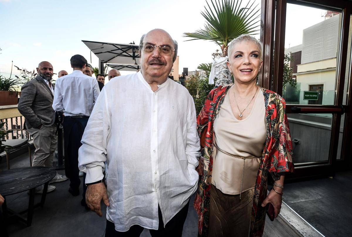 Rosanna Banfi a Verissimo con papà Lino, il racconto del (secondo) tumore sconfitto