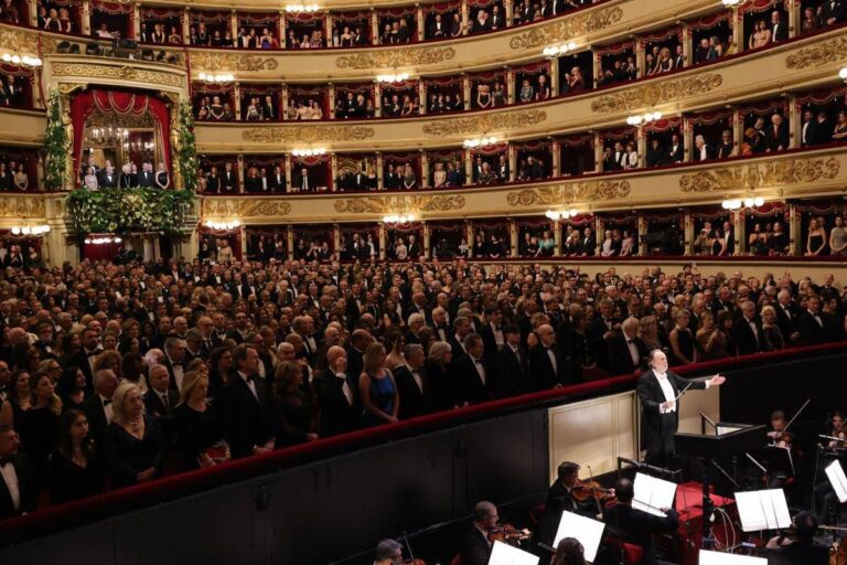 Scala, 11 minuti di applausi e record storico per la Prima 2025: è l’incasso più alto di sempre