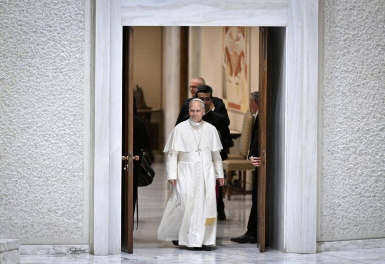Ucraina, l’appello di Papa Leone XIV: “Tregua a Natale ma Russia dice no”