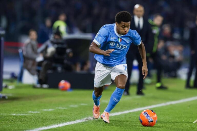 Udinese-Napoli 1-0, decide Ekkelenkamp. Il Milan resta primo in classifica