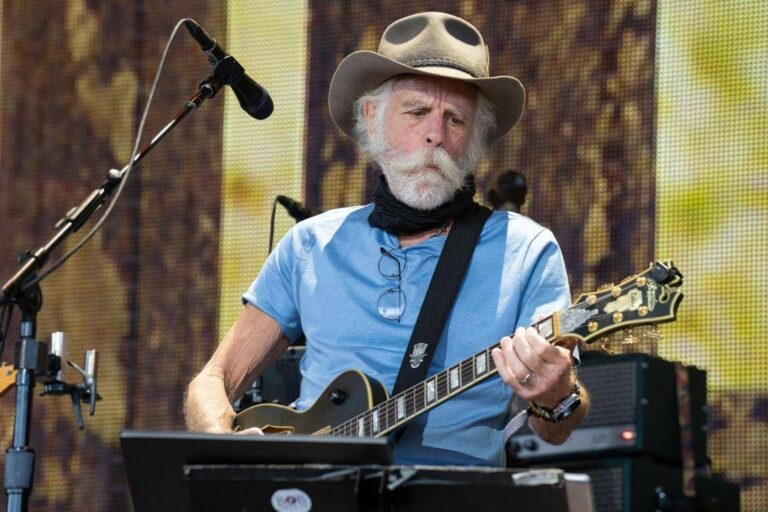 Addio a Bob Weir, fondatore dei Grateful Dead