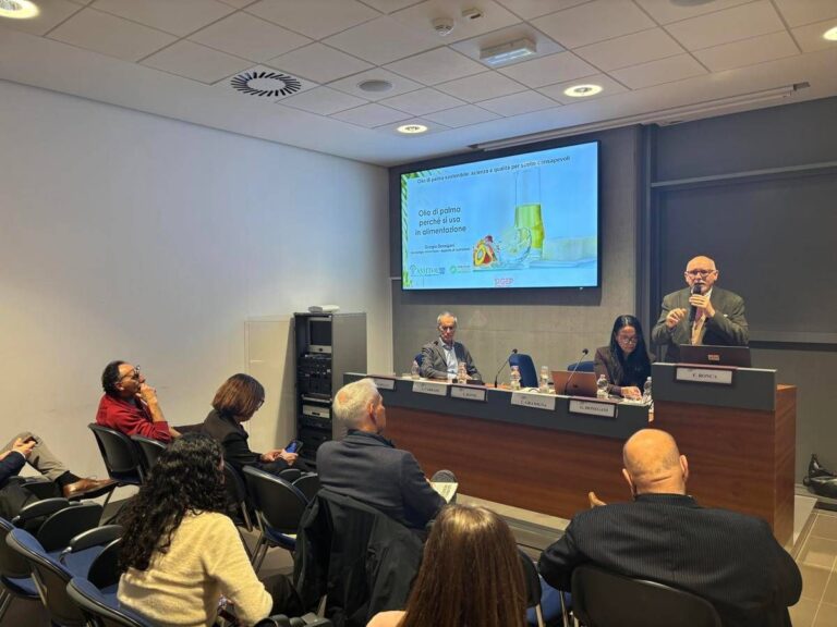 Alimentazione, Sigep: da Unione italiana olio di palma sostenibile position paper per chiarire miti e realtà