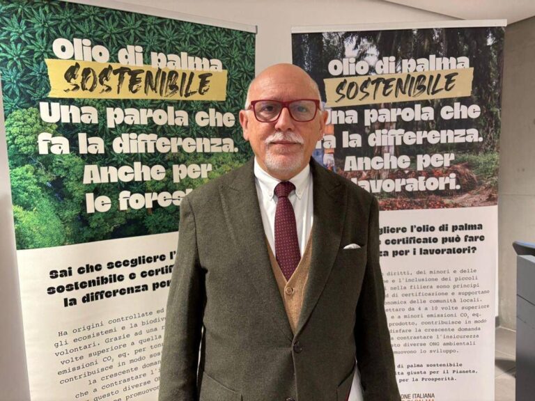 Alimentazione, esperto Donegani: “Olio di palma demonizzato, sostituirlo non porta benefici”