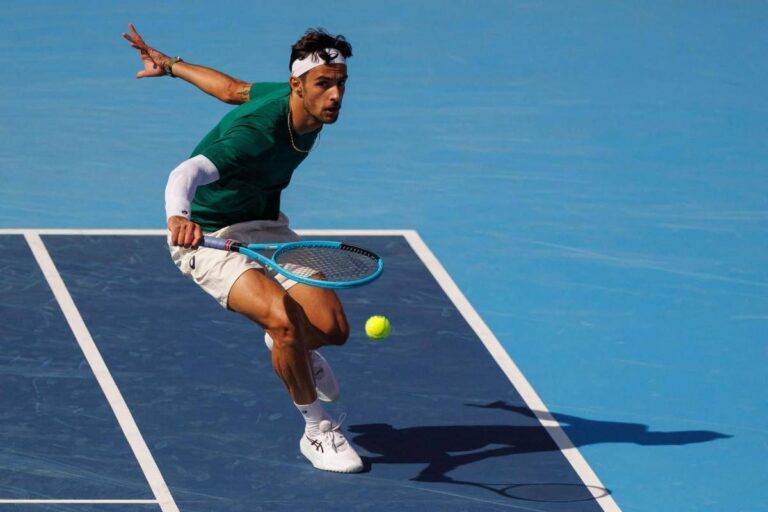 Australian Open, Musetti supera Collignon (che si ritira) in quattro set