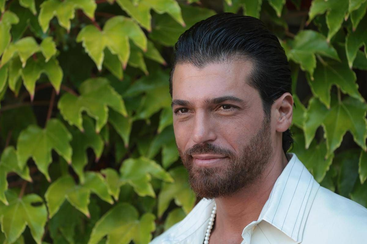 Can Yaman arrestato in Turchia: l’attore coinvolto in un’indagine antidroga