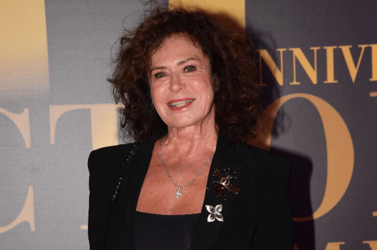 Corinne Clery: “Non vedo mio figlio da 8 anni, ma ho smesso di soffrire”
