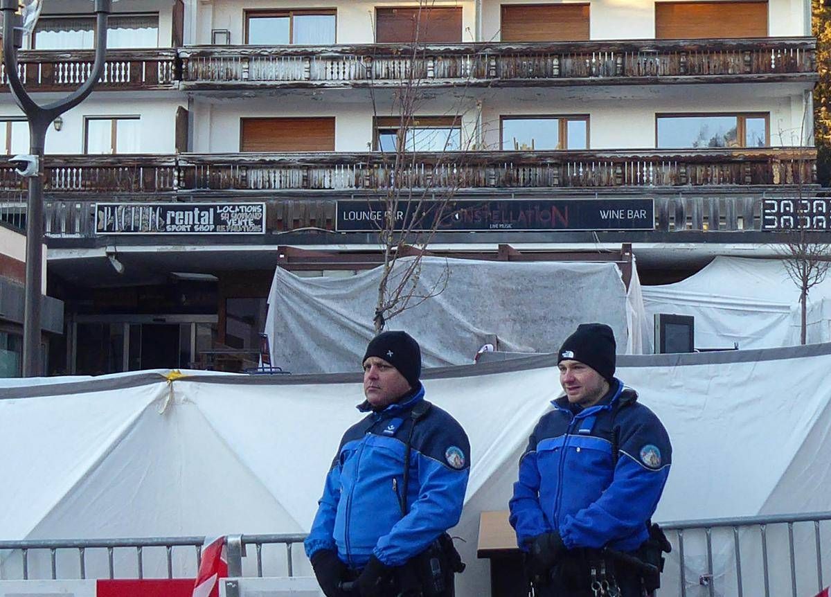 Crans-Montana, Comune ammette: “Carenze in controlli bar Le Constellation”. I proprietari: “Collaboriamo con inquirenti”