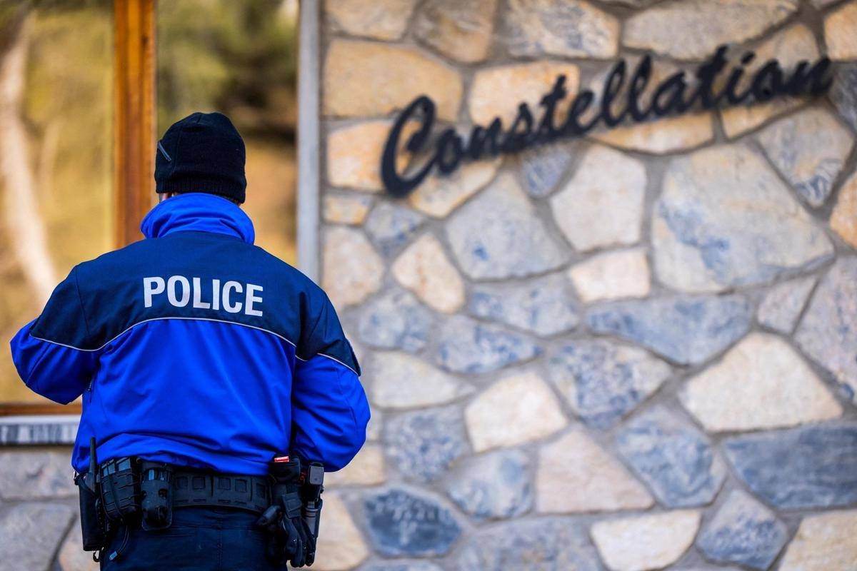 Crans-Montana, a Genova il funerale di Emanuele Galeppini. Interrogati domani i titolari Le Constellation