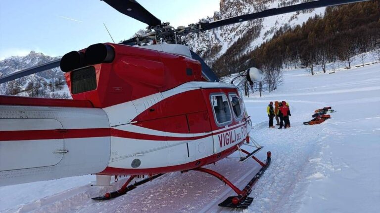 Cuneo, valanga travolge quattro persone: un morto e due feriti gravi