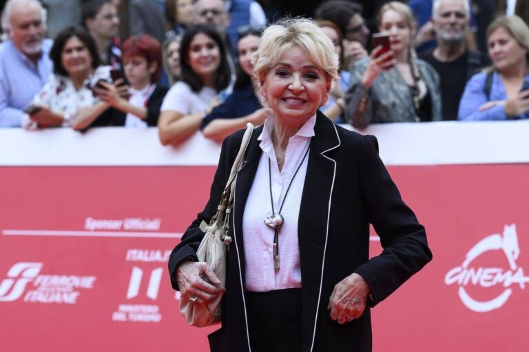 Enrica Bonaccorti: “Ho ripreso la chemio, il tumore non si è ridotto”