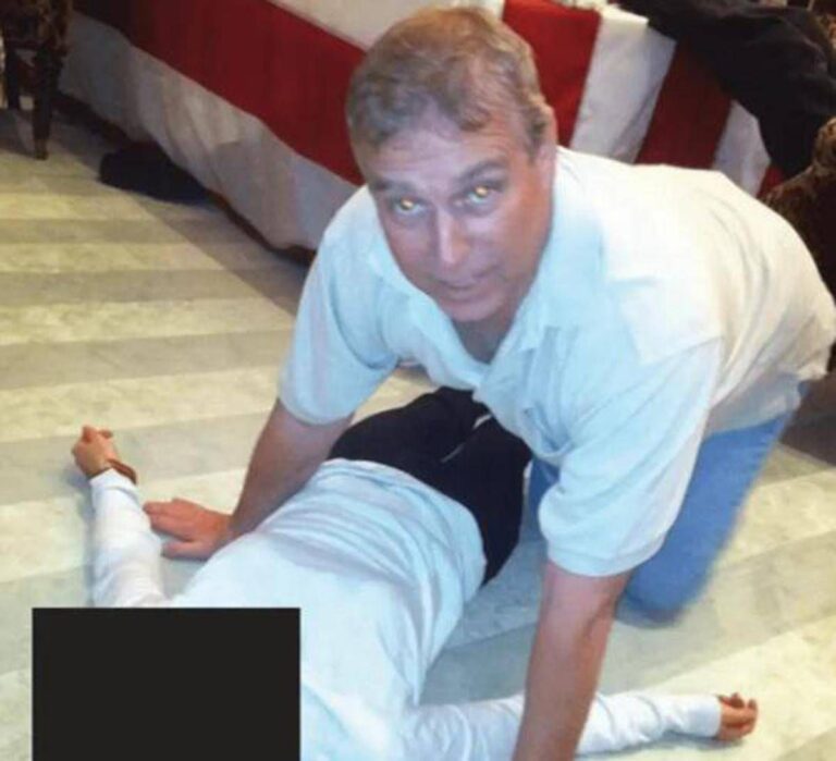 Epstein, i nuovi file: la foto che imbarazza l’ex principe Andrea