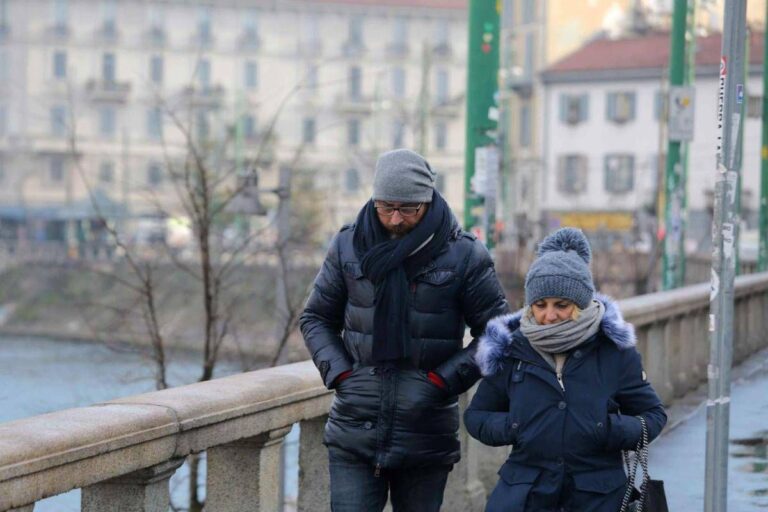 Freddo nemico del cuore, il cardiologo: “Evitare gli sbalzi, in casi rari può causare infarti”