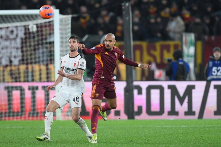 Gabbia spinge Malen, poi mano di Pulisic. Gasperini chiede rigori: episodi in Roma-Milan