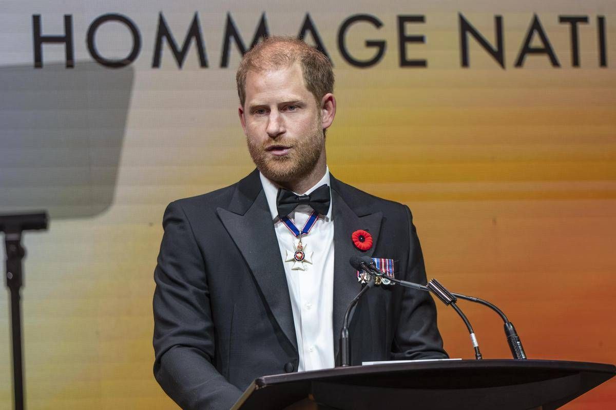 Harry in Gran Bretagna, l’esperta: “L’intenzione è di creare una corte rivale”