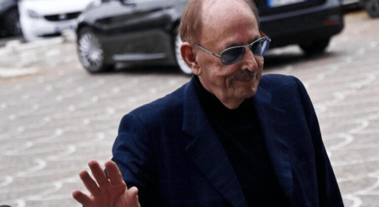 Impazza il risiko editoria, Angelucci sale al 65% de Il Giornale: Del Vecchio e Gedi in movimento