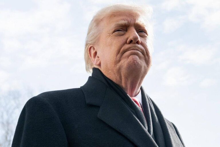 Iran, Trump alza il tiro e ora valuta attacco a Teheran. Ue verso nuove sanzioni