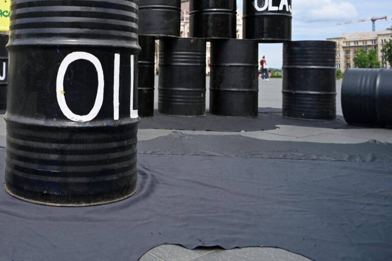 Iran e Venezuela, la partita del petrolio rischia di colpire la Cina e rimettere in gioco la Russia