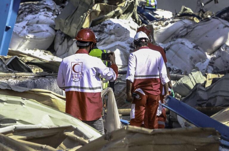 Iran, esplosioni nel paese. Un morto e 14 feriti a Bandar Abbas