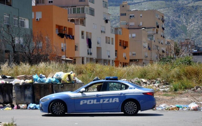 Palermo, nuovi colpi di arma da fuoco contro la chiesa dello Zen