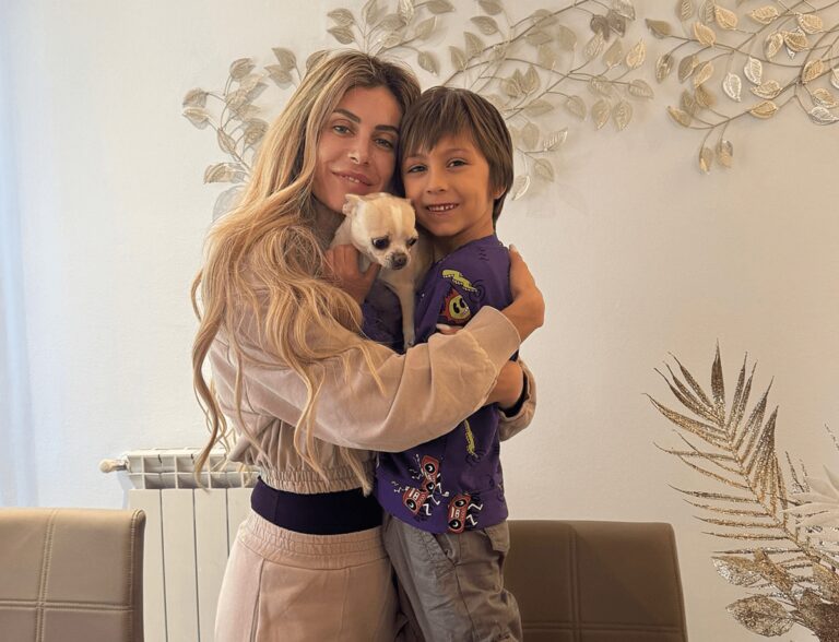 Paola Caruso: “Mio figlio non sente il padre da 2 anni, a maggio di nuovo sotto i ferri”