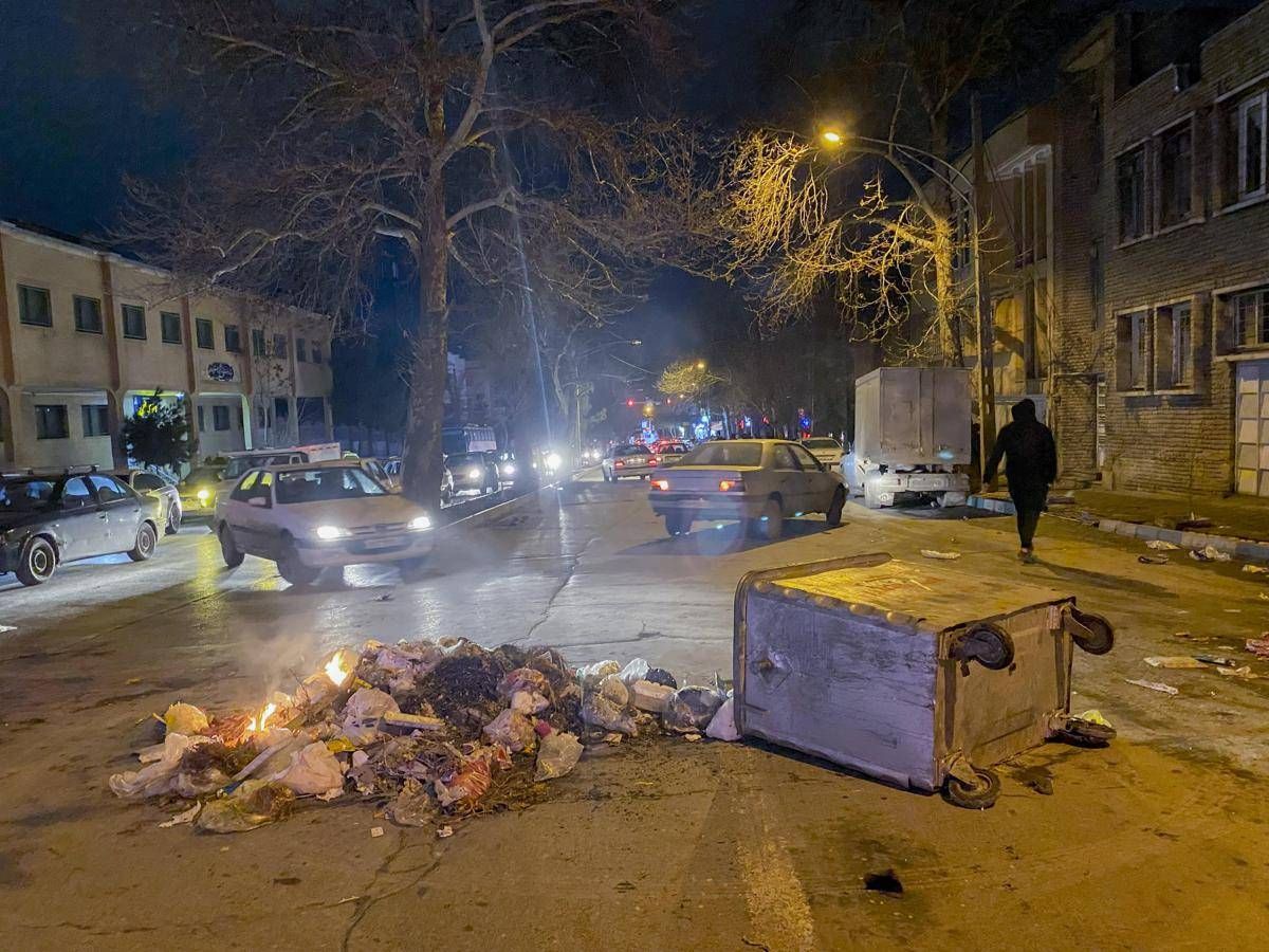 Proteste in Iran, sale a 35 il bilancio dei morti: oltre 1.200 arresti