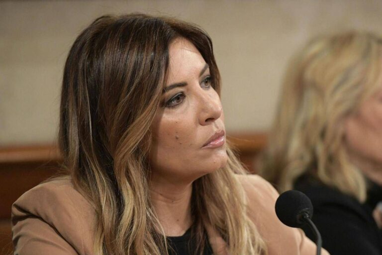 Selvaggia Lucarelli: “Ferragni prosciolta, non assolta”. La replica: “Processo non andava fatto”