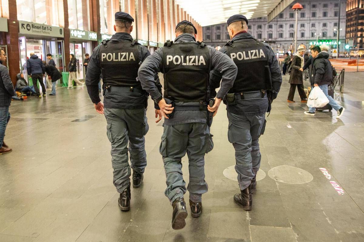 Tolleranza zero sui coltelli ed espulsioni più facili, il pacchetto sicurezza allo studio del governo