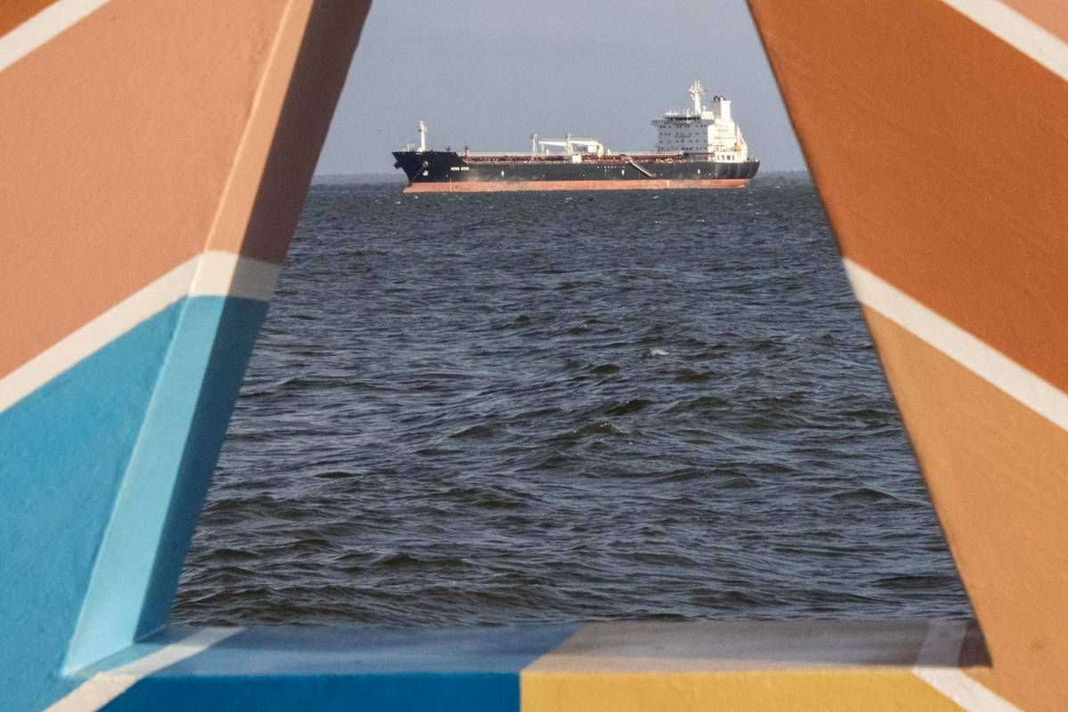 Venezuela consegnerà fino a 50 milioni di barili di petrolio agli Usa