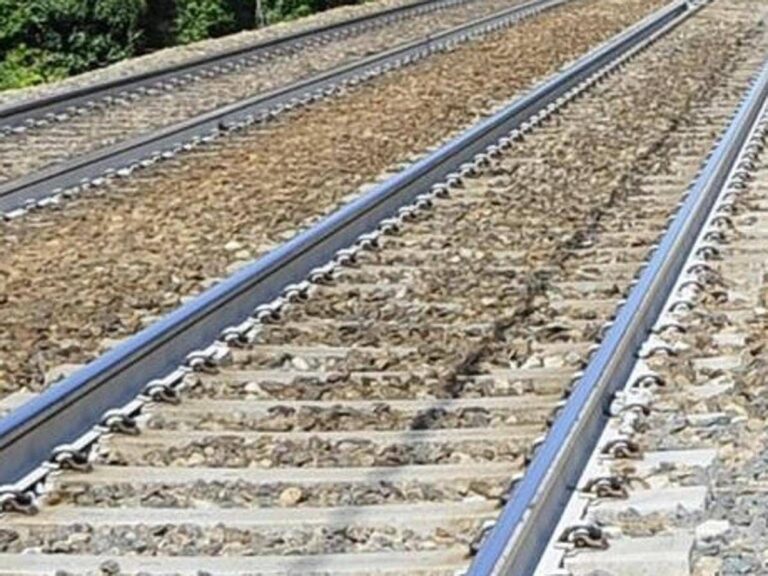 Milano Cortina, sabotaggio linea ferroviaria Pesaro: rivendicazione su blog anarchico