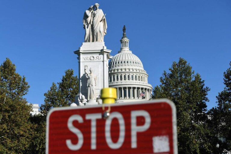 Usa, repubblicani a caccia di voti alla Camera per fermare lo shutdown